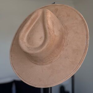 🦋SOLD🦋 Tan Suede Fedora